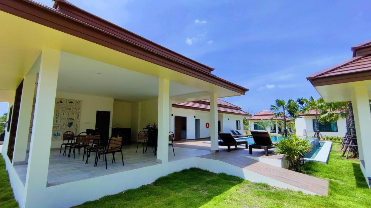 Isan Golf & Adventure Hotel Udon Thani Ngoại thất bức ảnh