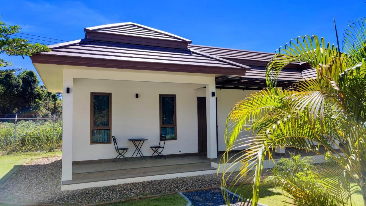 Isan Golf & Adventure Hotel Udon Thani Ngoại thất bức ảnh