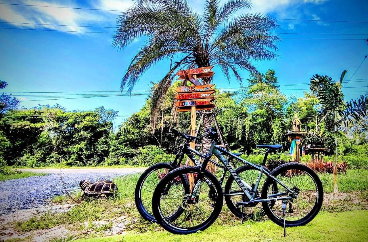 Isan Golf & Adventure Hotel Udon Thani Ngoại thất bức ảnh